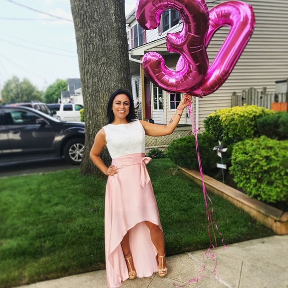 MEET YOUR SELLER! 💁🏻👠👗🎀 - Picture 3 of 4